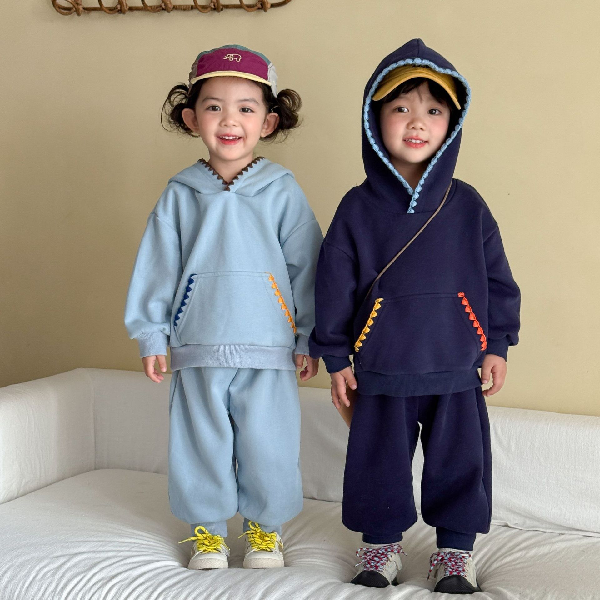 Zestaw ubrań dla dzieci na jes – Running Gear Kids recenzja i cena