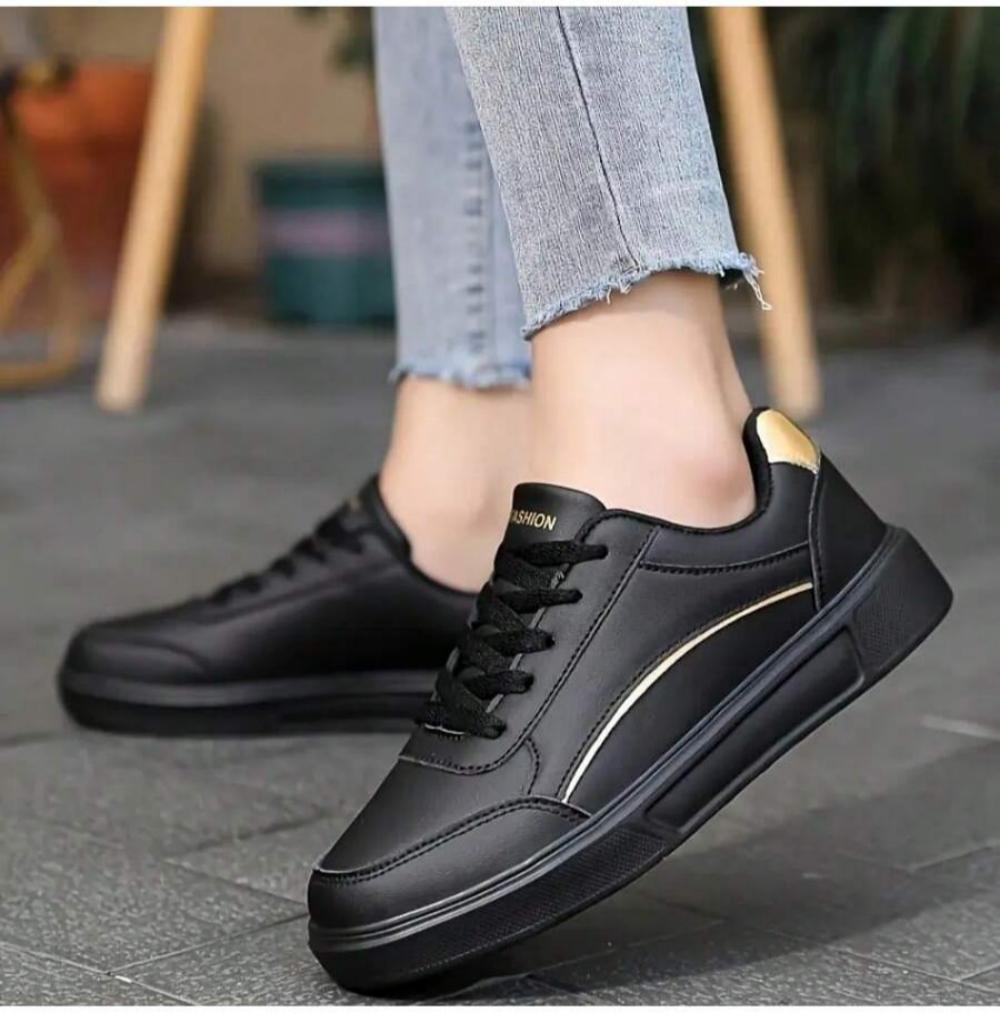 Damskie białe sneakersy casual – Running Gear Woman recenzja i cena
